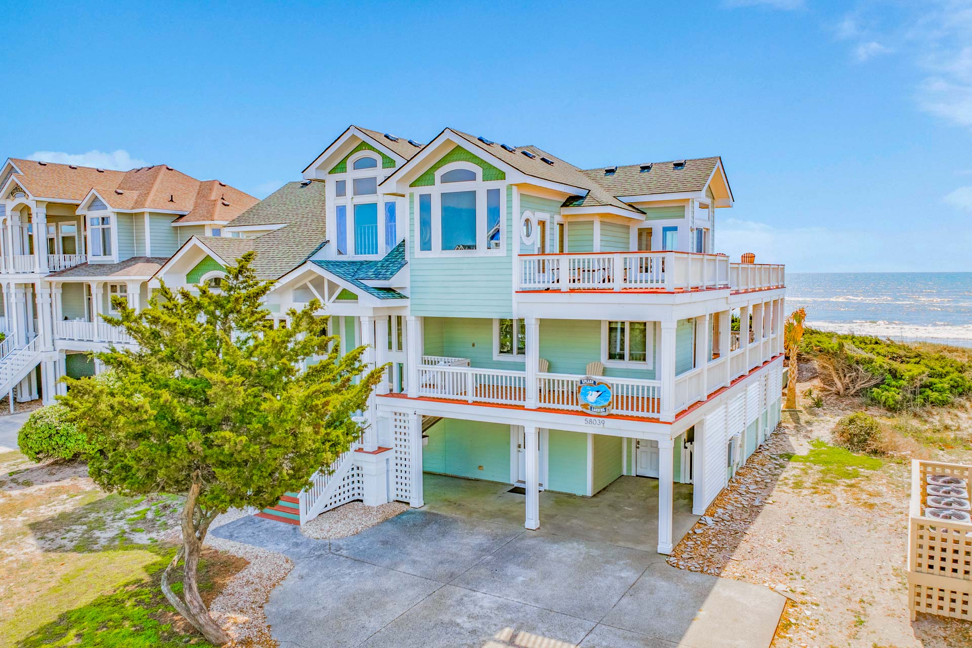 Surf Or Sound Realty 1126 Splash Landing Exterior 1