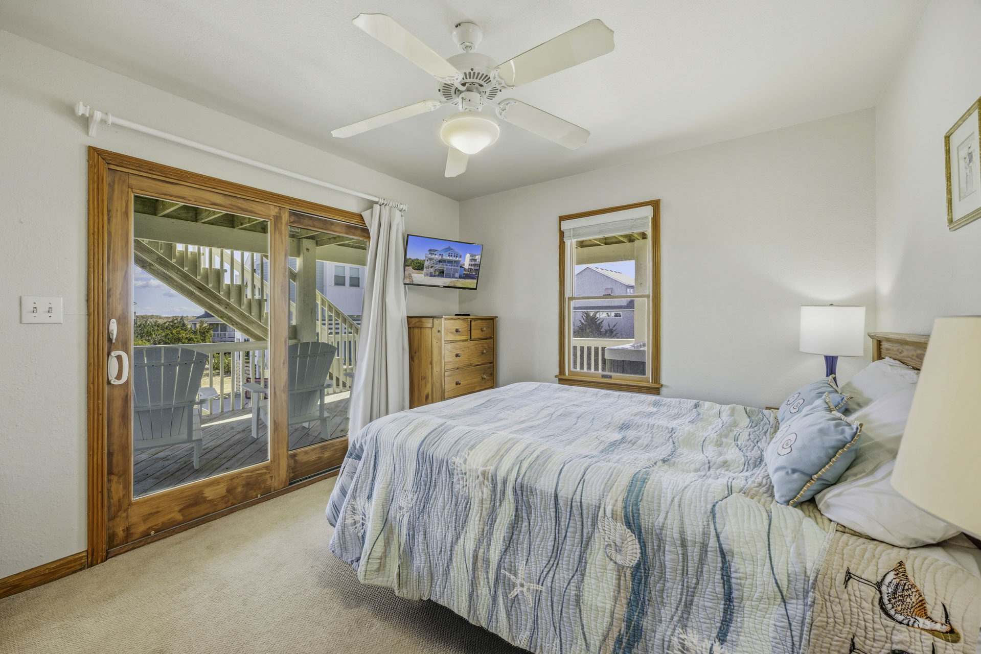 Surf Or Sound Realty 201 Blue Waves Bedroom 4 1