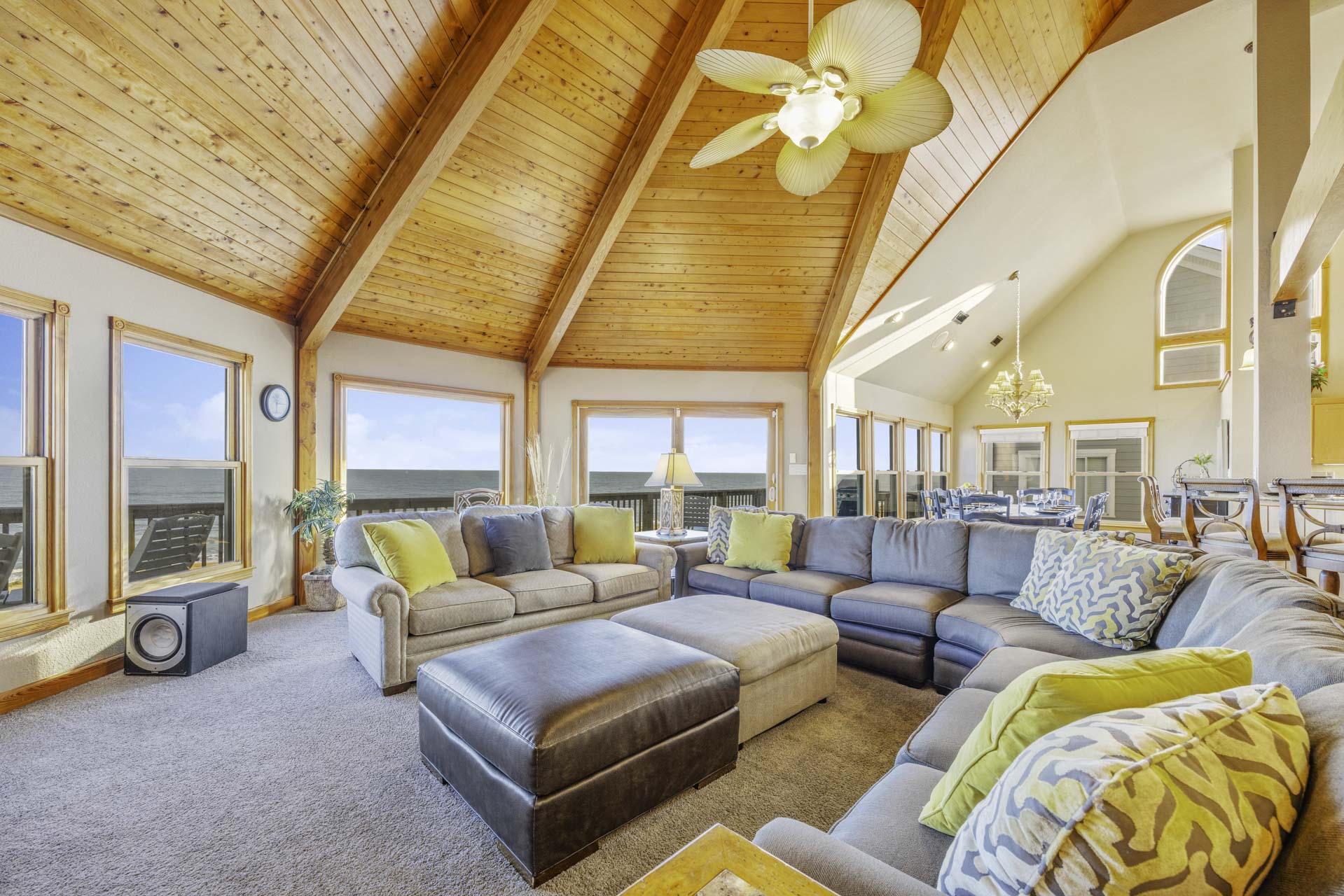 Surf Or Sound Realty 901 Flip Floppin Great Room 7