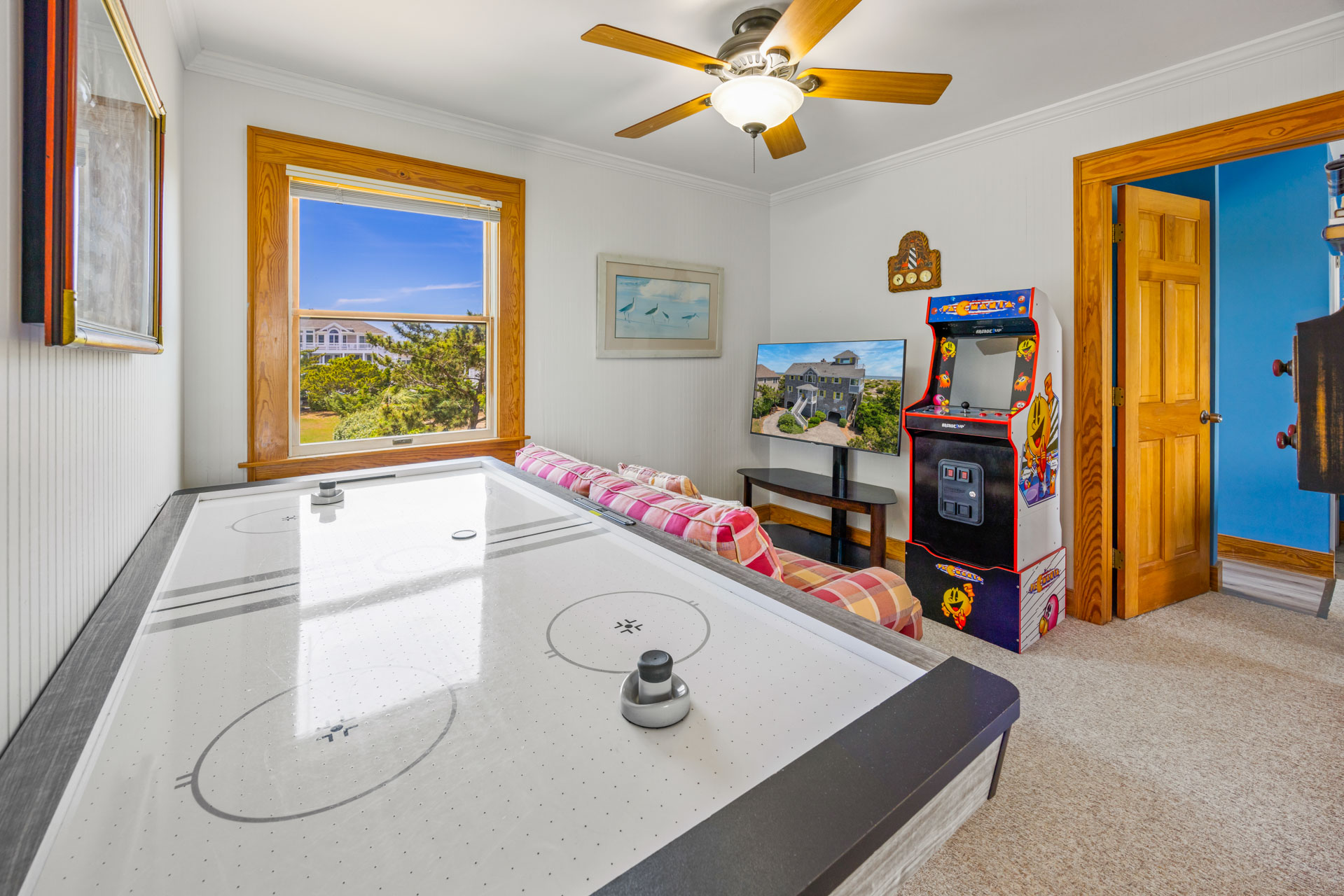 Surf Or Sound Realty 1040 Dolphin's Watch Game Room 2
