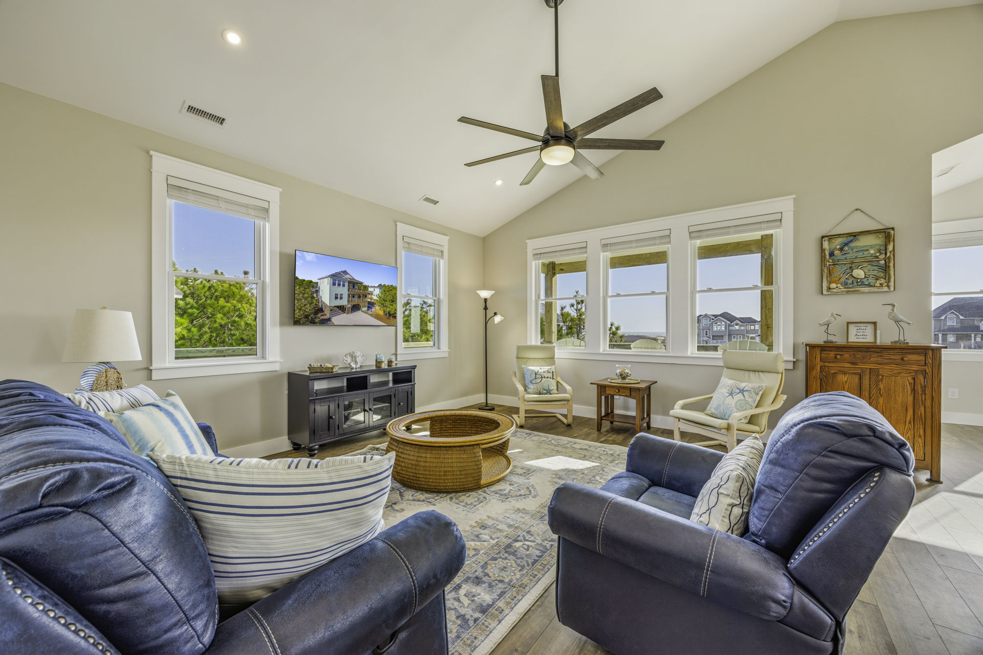 Surf Or Sound Realty 1240 Coastal Breeze Great Room 1