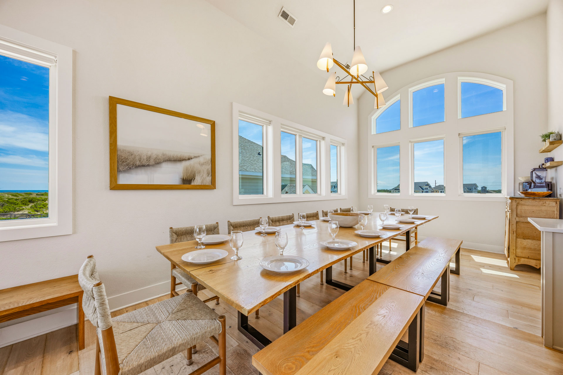 Surf Or Sound Realty 652 Castlemere Dining Area 5