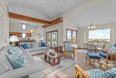 Surf Or Sound Realty 526 Bryson Herrick Great Room 3