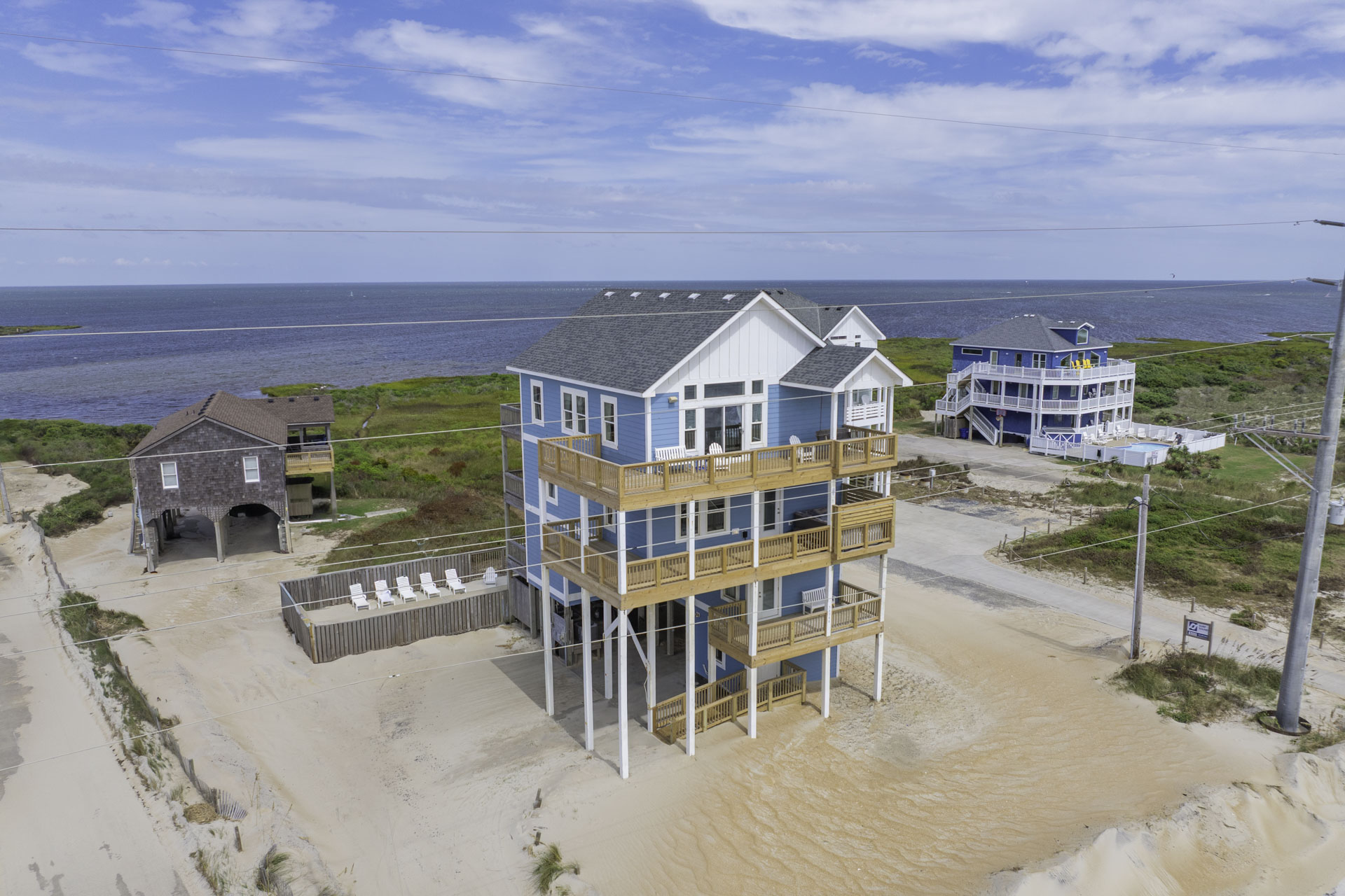 Surf Or Sound Realty 1070 Hatteras Comfort Exterior 4