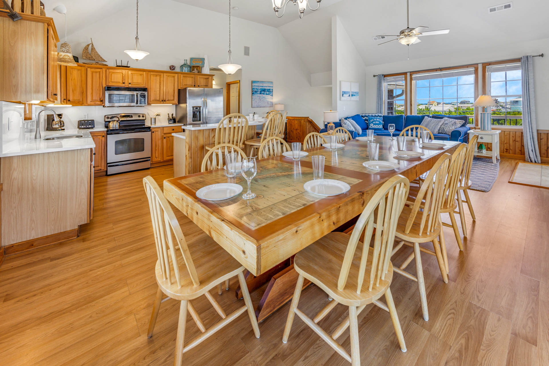 Surf Or Sound Realty 896 Sound Effect Dining Area 4