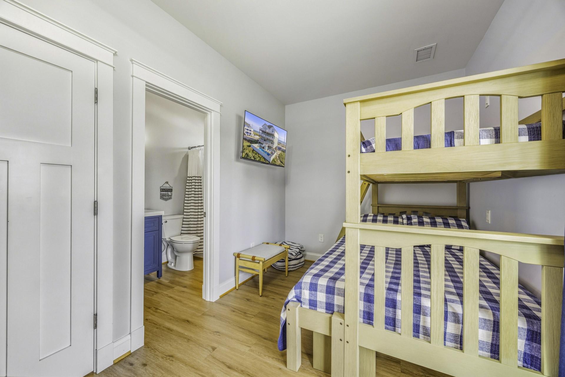 Surf Or Sound Realty 1000 Bellavues Bedroom 7 2