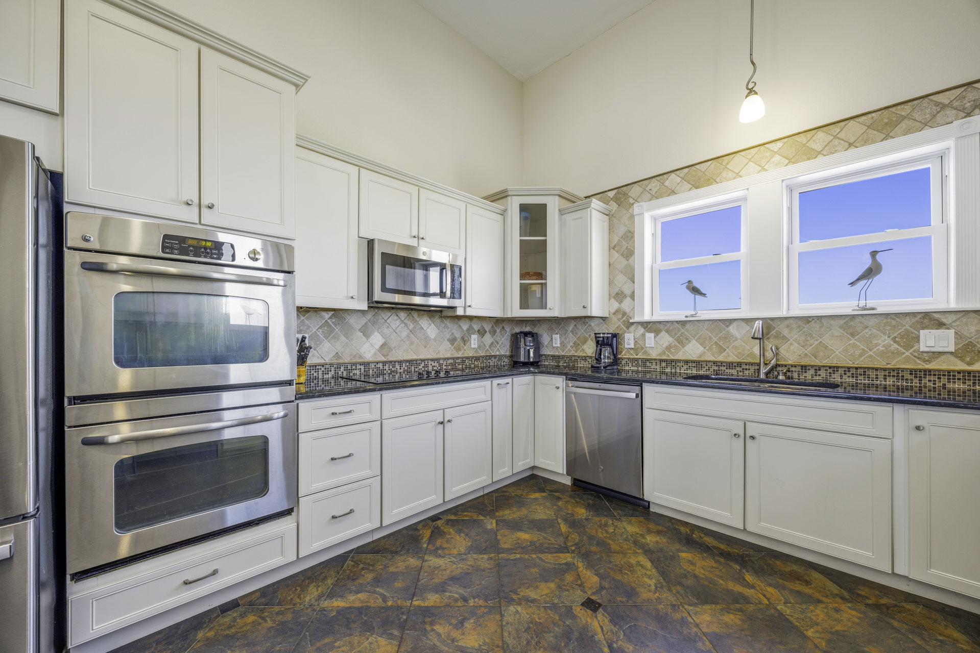 Surf Or Sound Realty 575 Rodanthe Paradise Kitchen 3