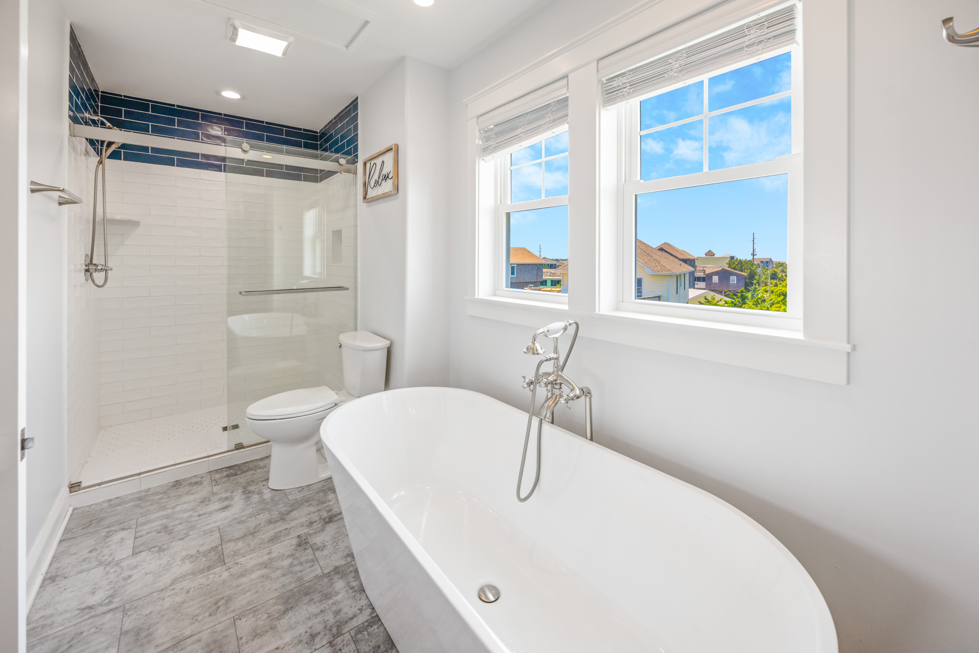 Surf Or Sound Realty 990 Dawn Treader Bedroom 1 6