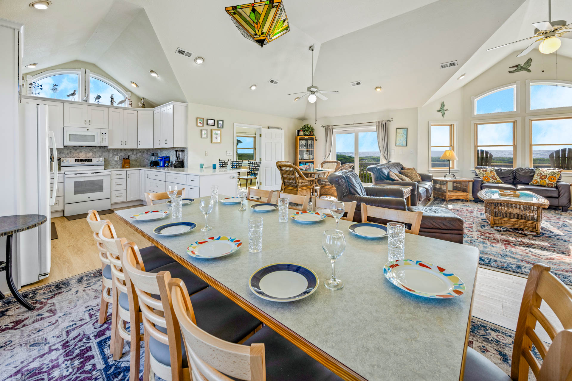 Surf Or Sound Realty 323 A Beach Dream Dining Area 2