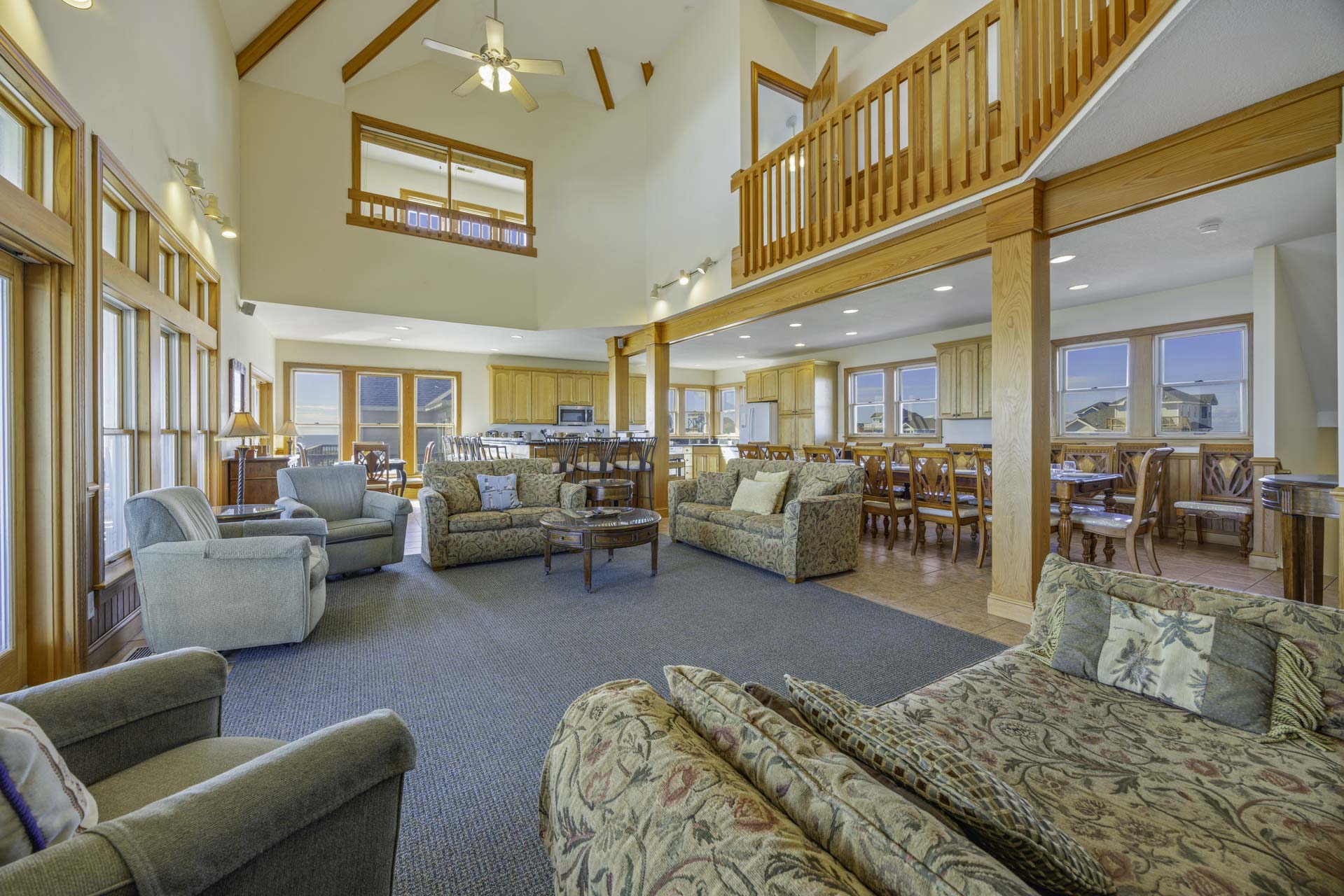 Surf Or Sound Realty 369 Sea Mist Great Room 4