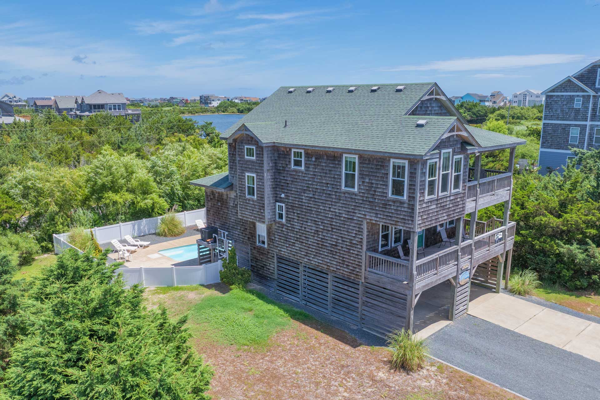 Surf Or Sound Realty 1201 Message In A Bottle Exterior 7