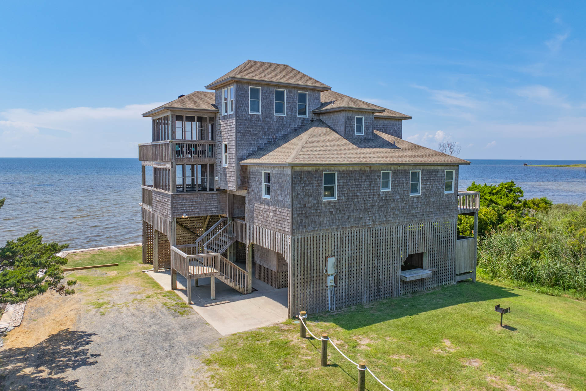 Surf Or Sound Realty 165 Aeolus Exterior 1
