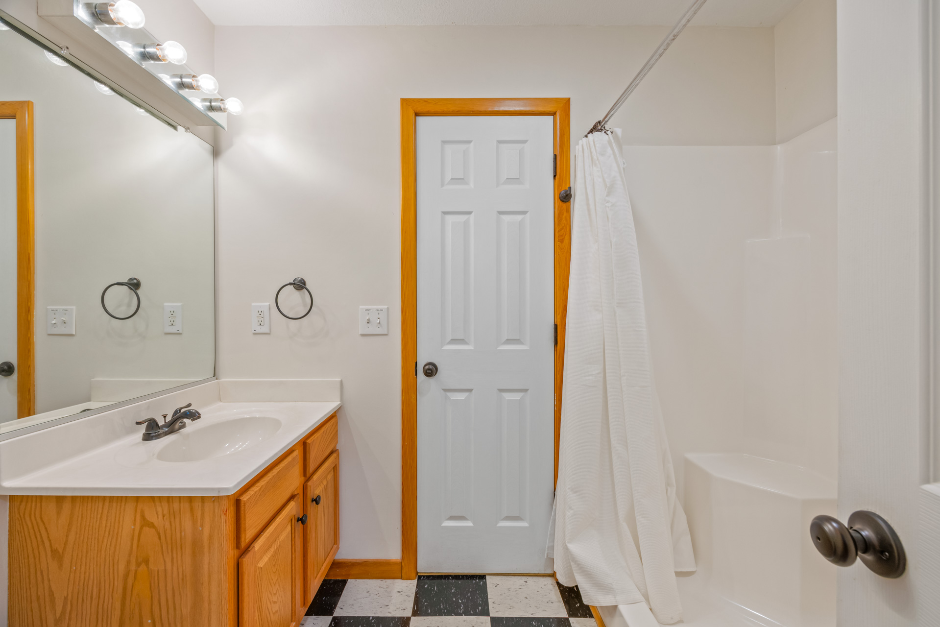 Surf Or Sound Realty 1250 Carolina Pearl Bedroom 6 2