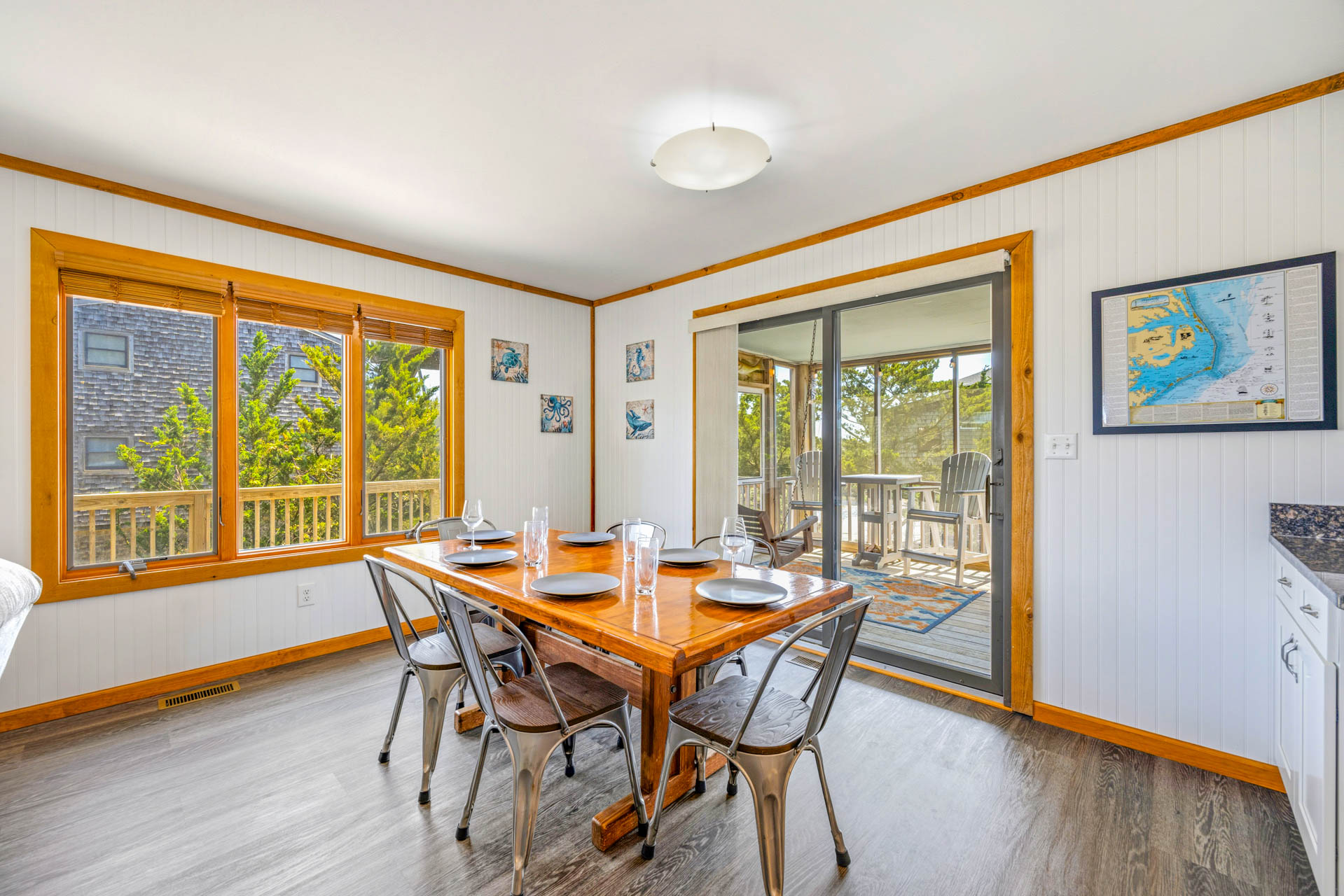 Surf Or Sound Realty 1112 Edge Of The World Dining Area 1