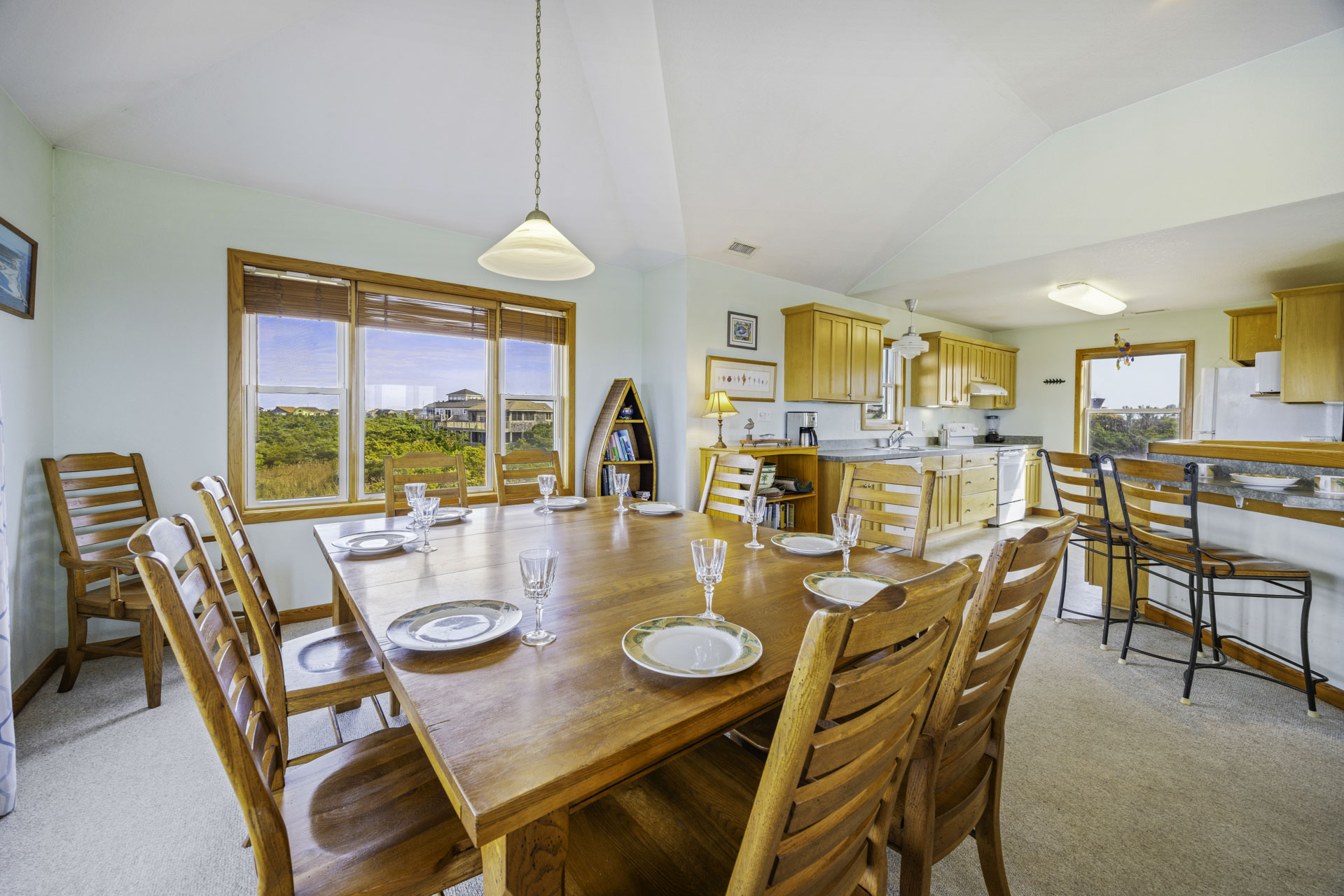 Surf Or Sound Realty 1235 Belle Vie Dining Area 1