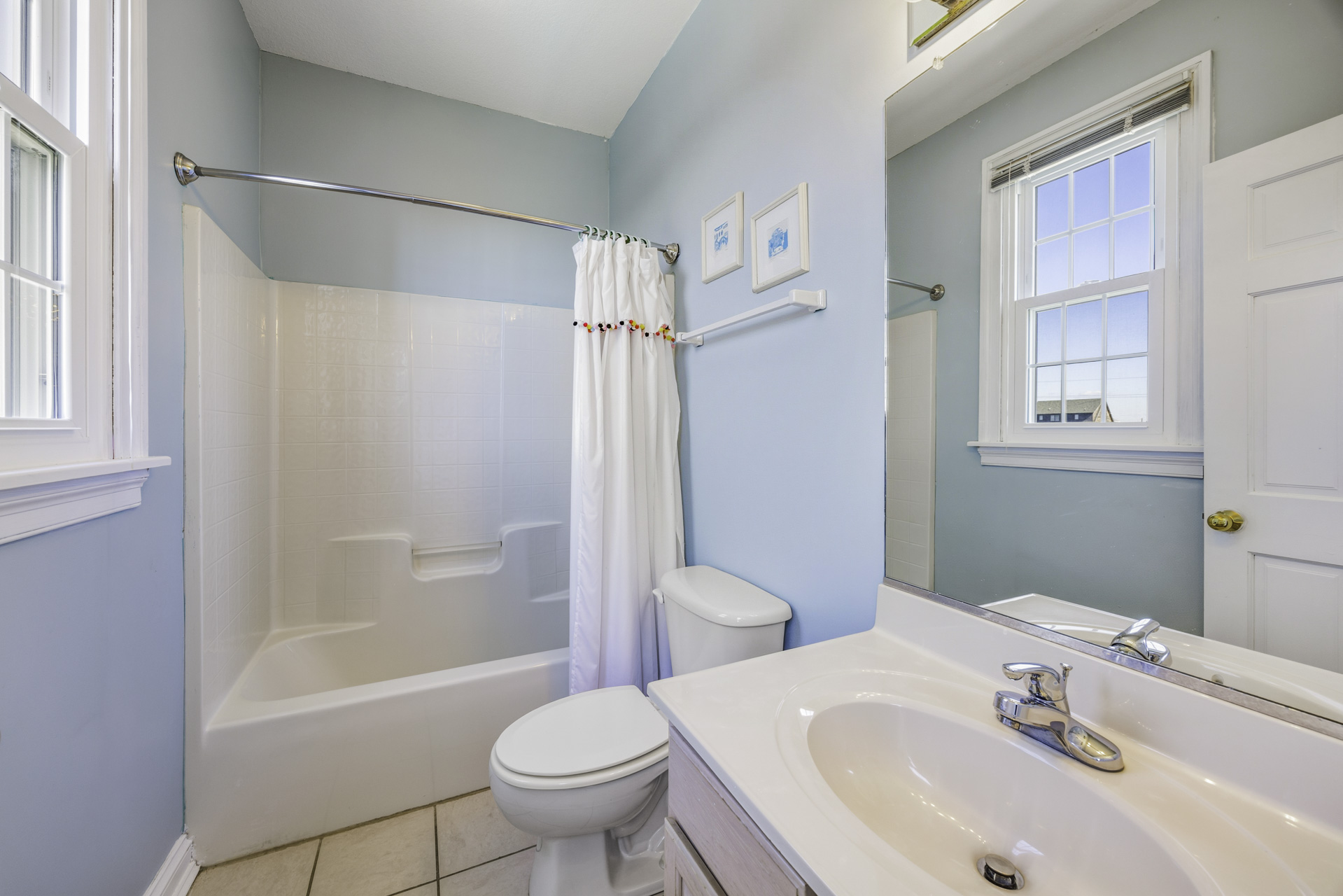 Surf Or Sound Realty 584 Skipper's Gig Bedroom 3 2