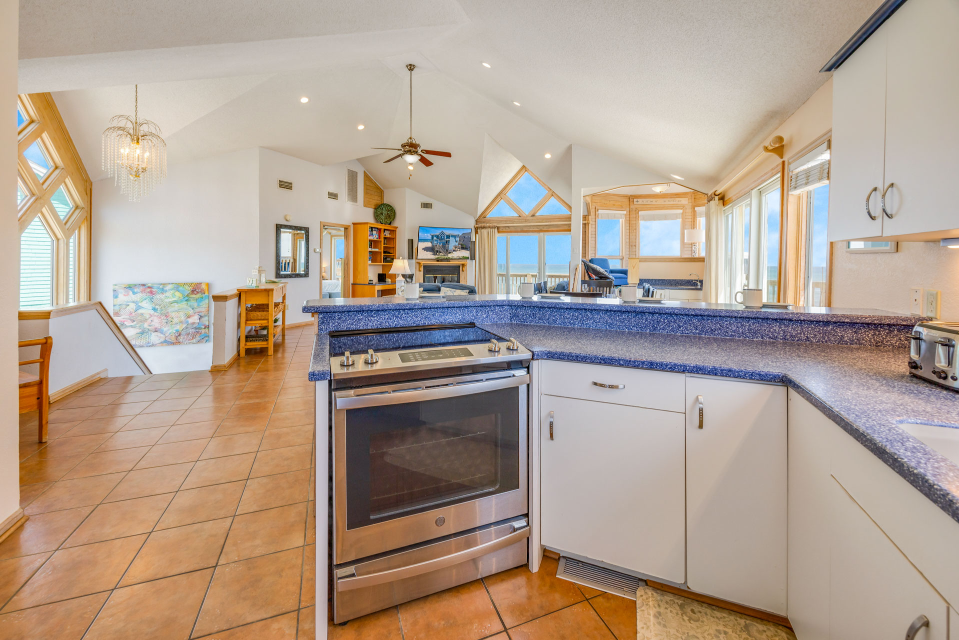 Surf Or Sound Realty 751 Windows To The Sea Kitchen 4
