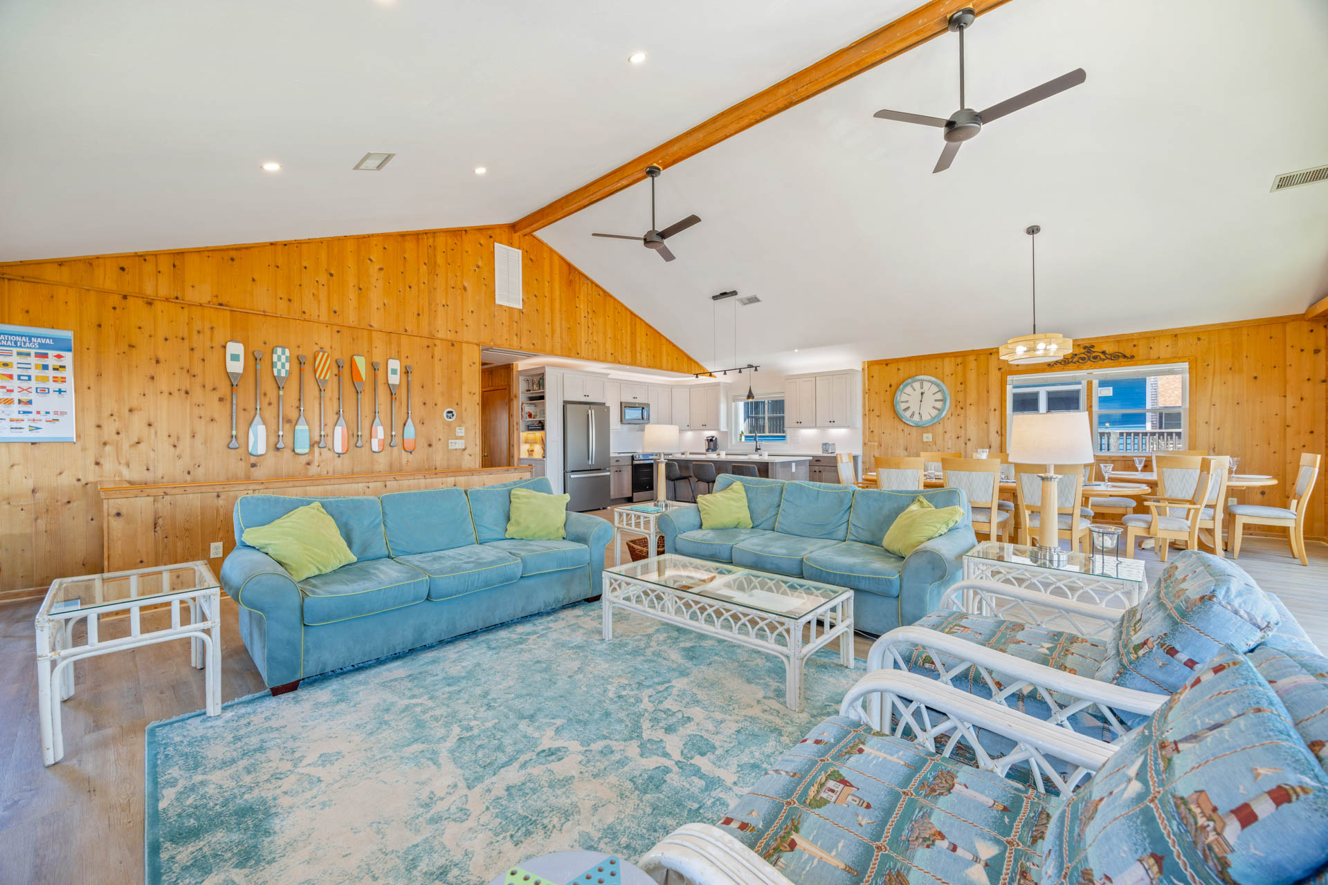 Surf Or Sound Realty 1144 The Sandy House Great Room 5