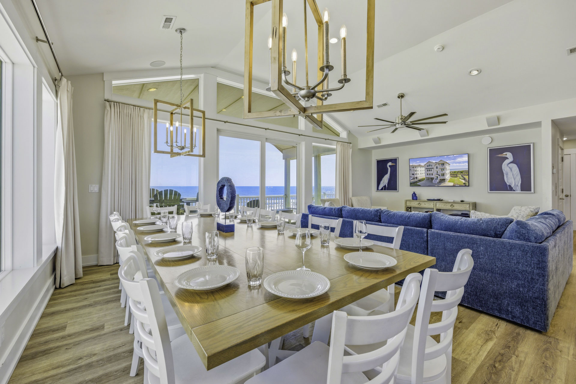 Surf Or Sound Realty 1217 Aqua Sol Dining Area 2