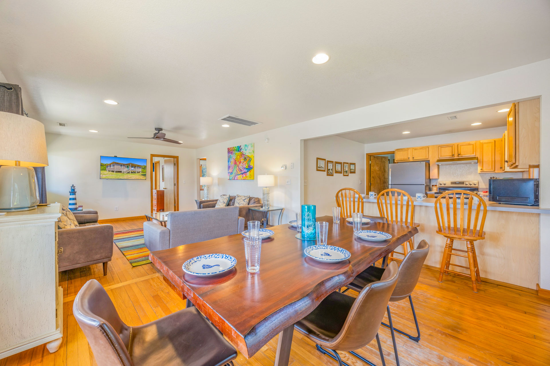 Surf Or Sound Realty 171 Boreas Dining Area 2