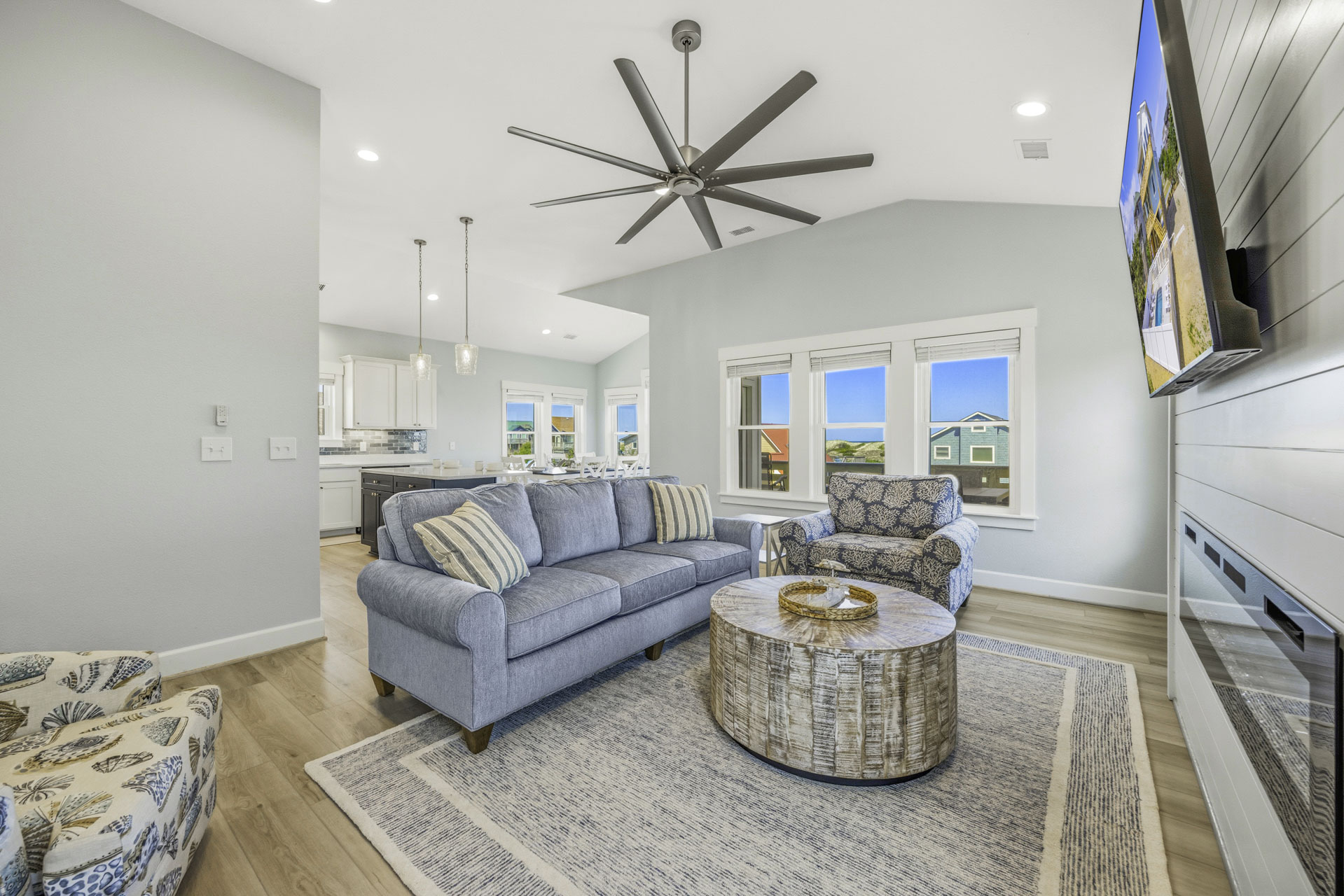 Surf Or Sound Realty 1247 Ohana By The Ocean Great Room 4