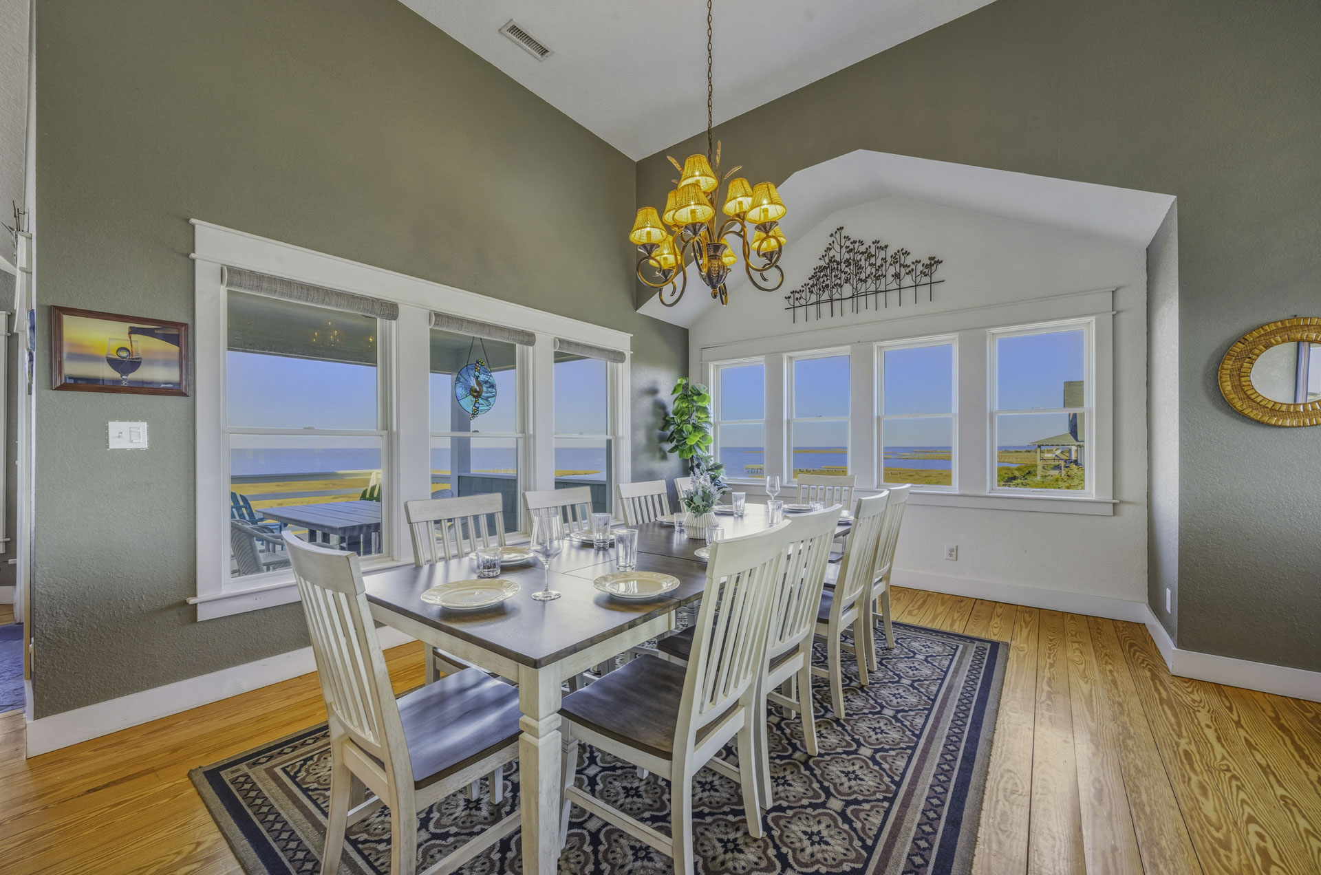 Surf Or Sound Realty 438 Sounds Terrific Dining Area 1