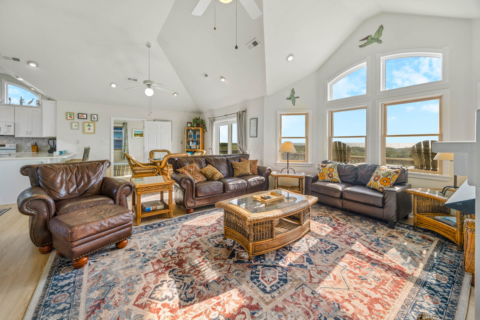 Surf Or Sound Realty 323 A Beach Dream Great Room 4