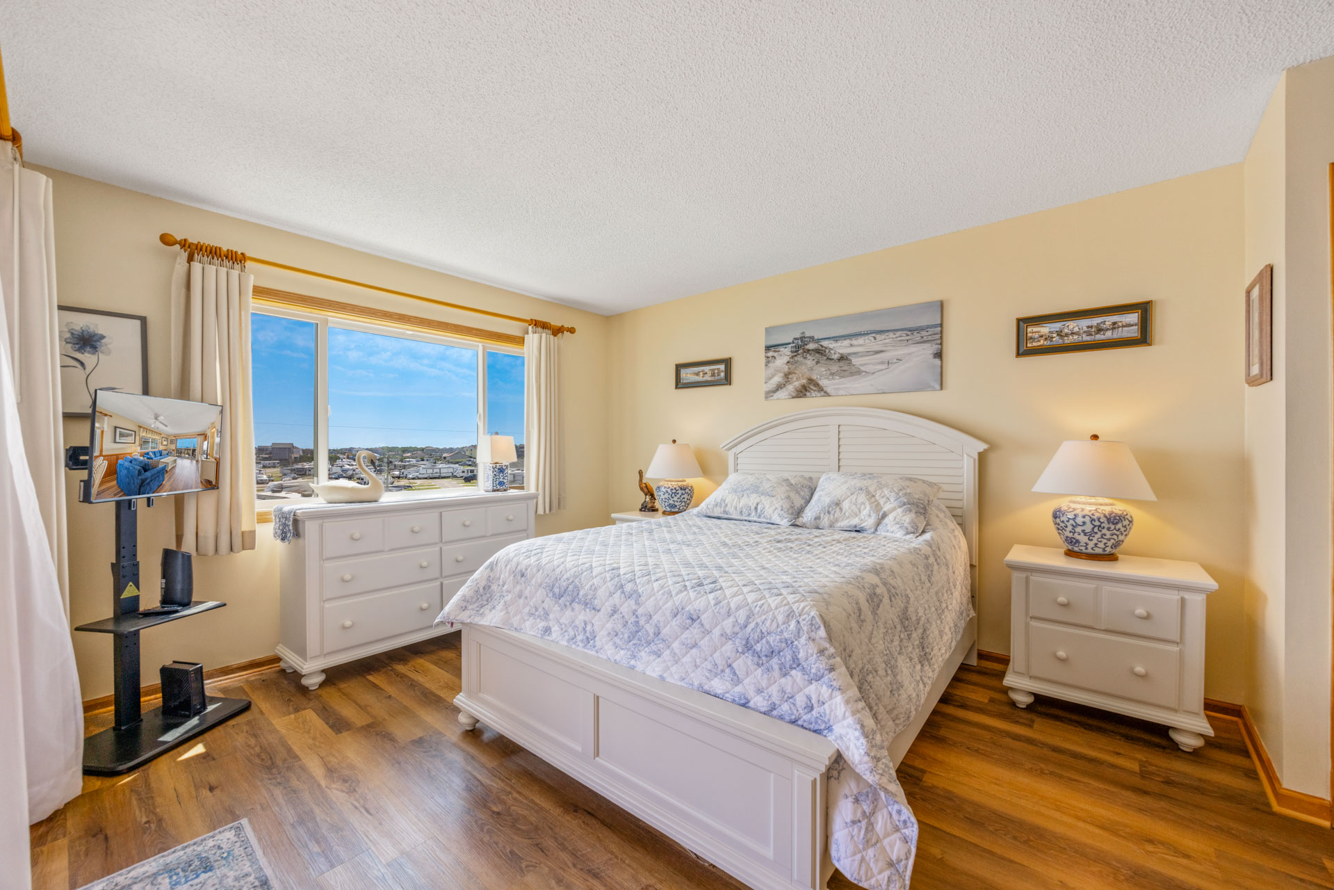 Surf Or Sound Realty 1048 Sea Site Heights Bedroom 1 1