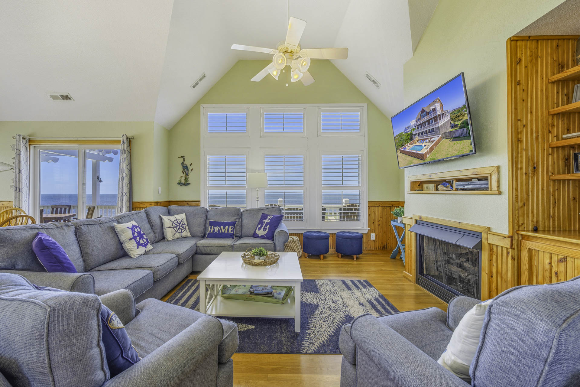 Surf Or Sound Realty 339 Salvo Sunsets Great Room 3