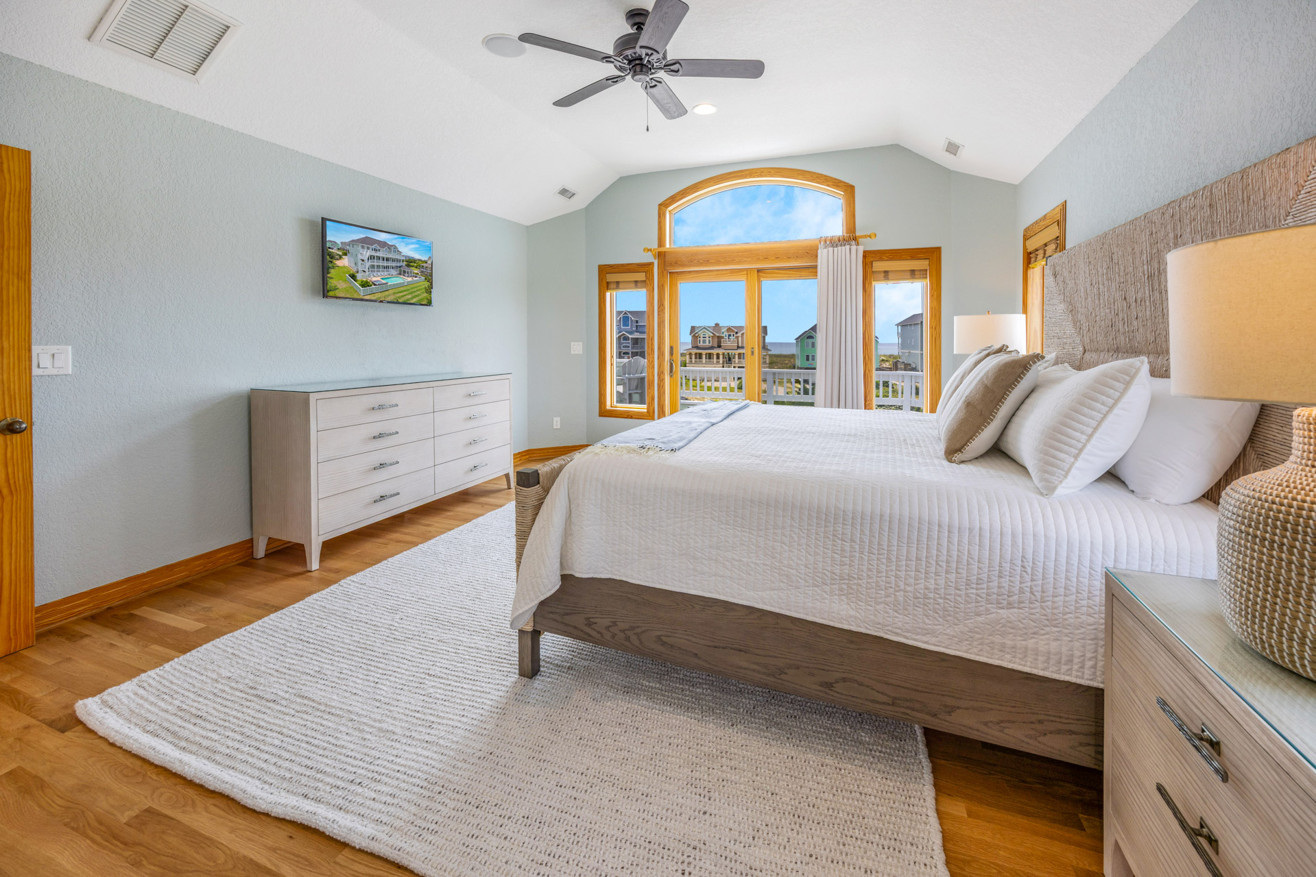 Surf Or Sound Realty 1067 Carolina Bliss Bedroom 1 3