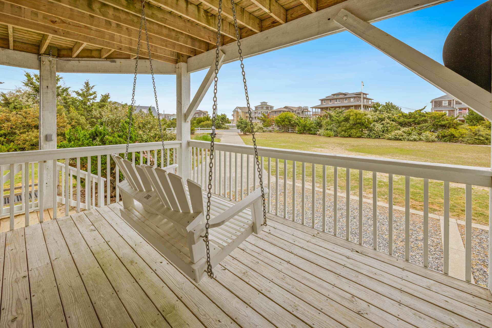 Surf Or Sound Realty 638 The Hatteras House Deck 2