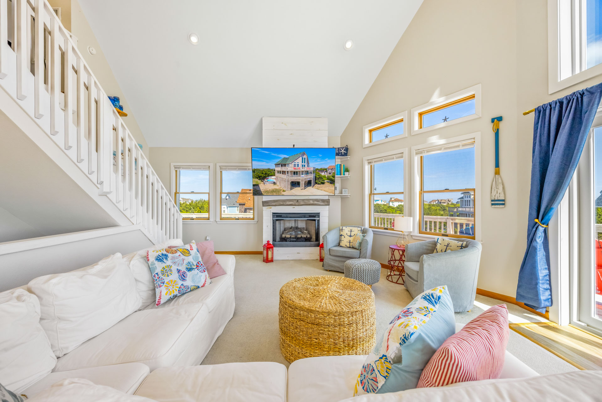 Surf Or Sound Realty 915 Smores And Shores Great Room 2
