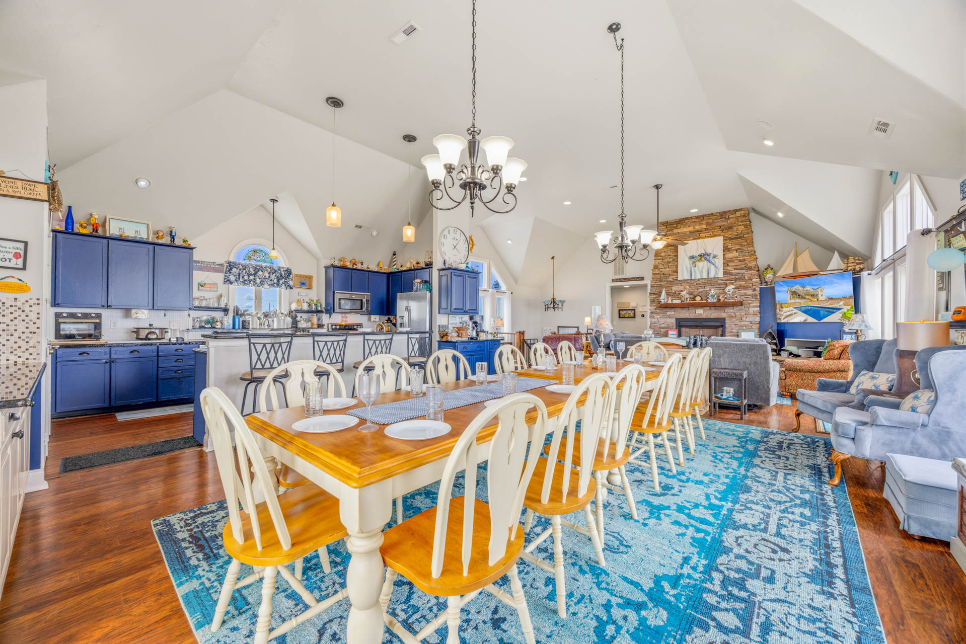 Surf Or Sound Realty 750 Sailor's Landing Dining Area 2