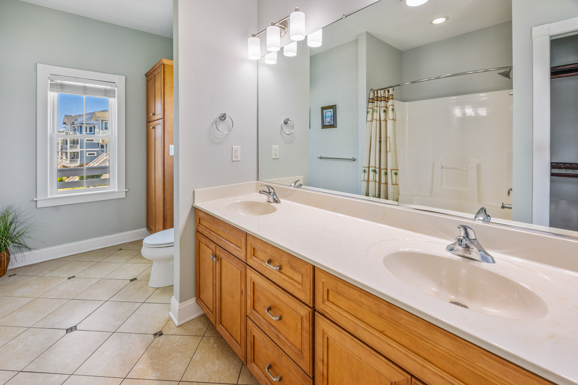 Surf Or Sound Realty 685 Shooting Star Bedroom 5 3