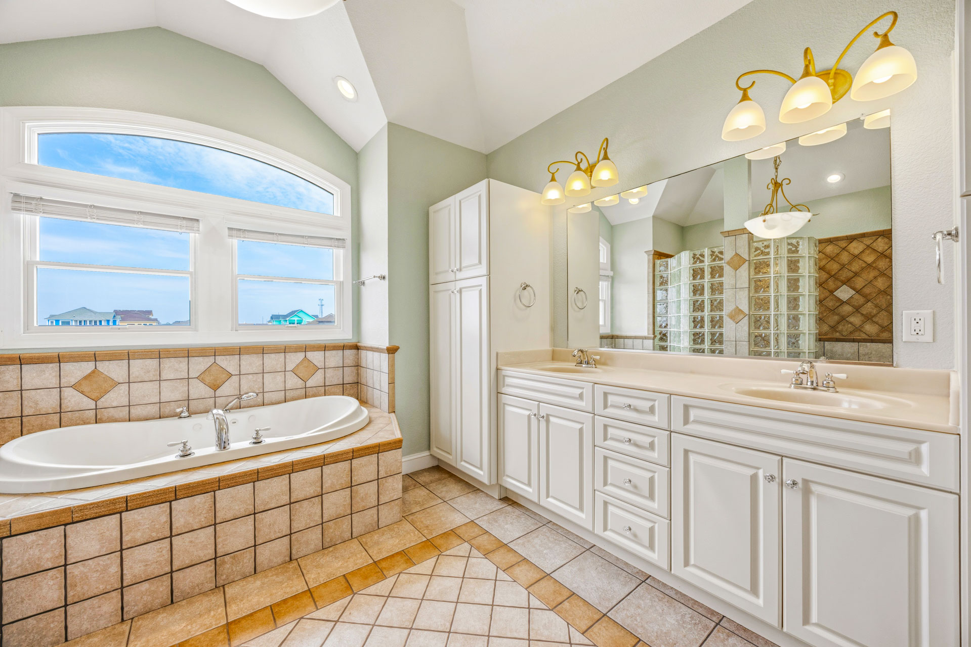 Surf Or Sound Realty 1253 Ocean Rush Bedroom 1 3