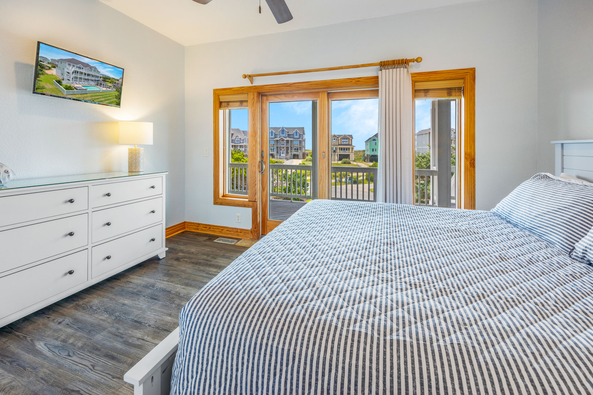 Surf Or Sound Realty 1067 Carolina Bliss Bedroom 8 2