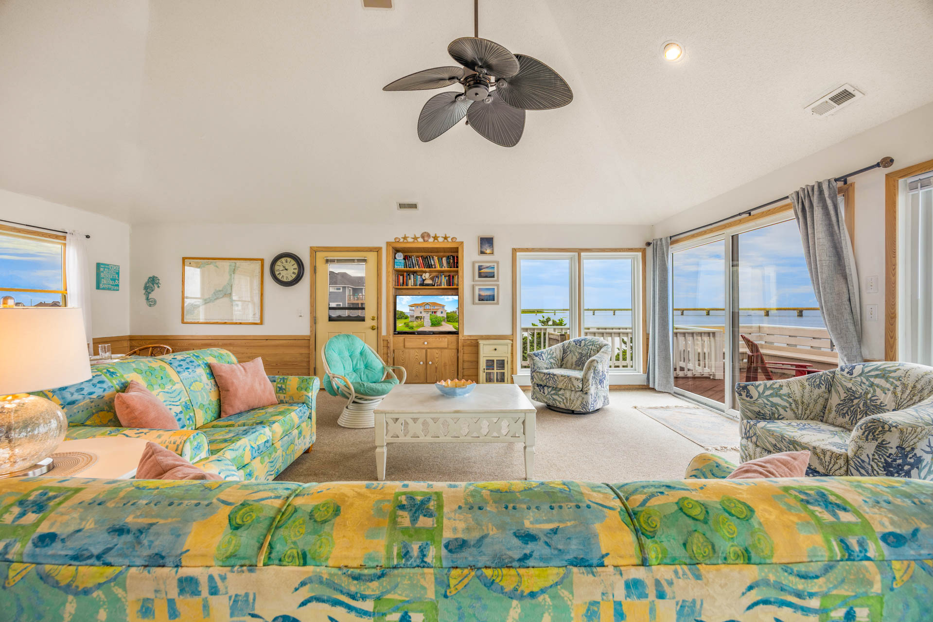 Surf Or Sound Realty 278 2Nd Wind Great Room 2