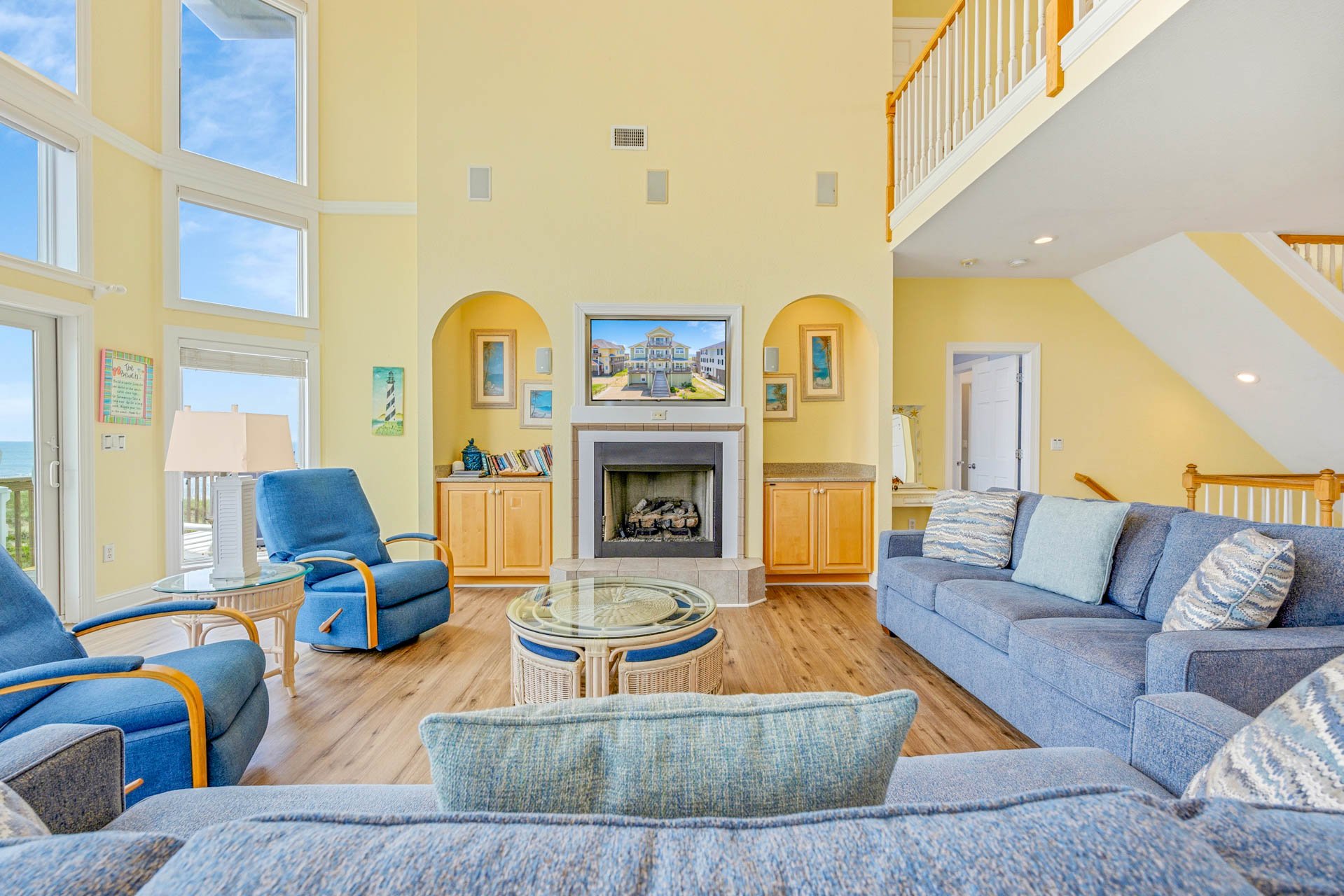 Surf Or Sound Realty 1253 Ocean Rush Great Room 4