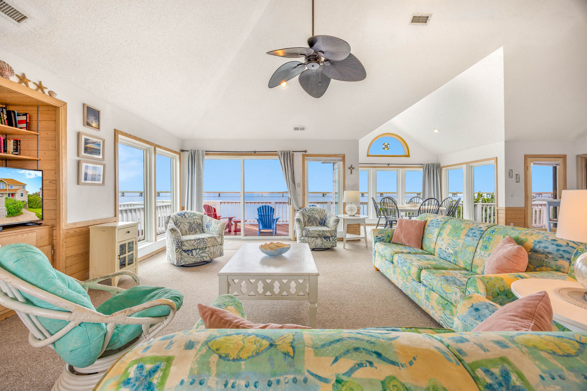Surf Or Sound Realty 278 2Nd Wind Great Room 4