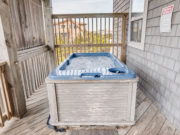 Hot Tub 3331410