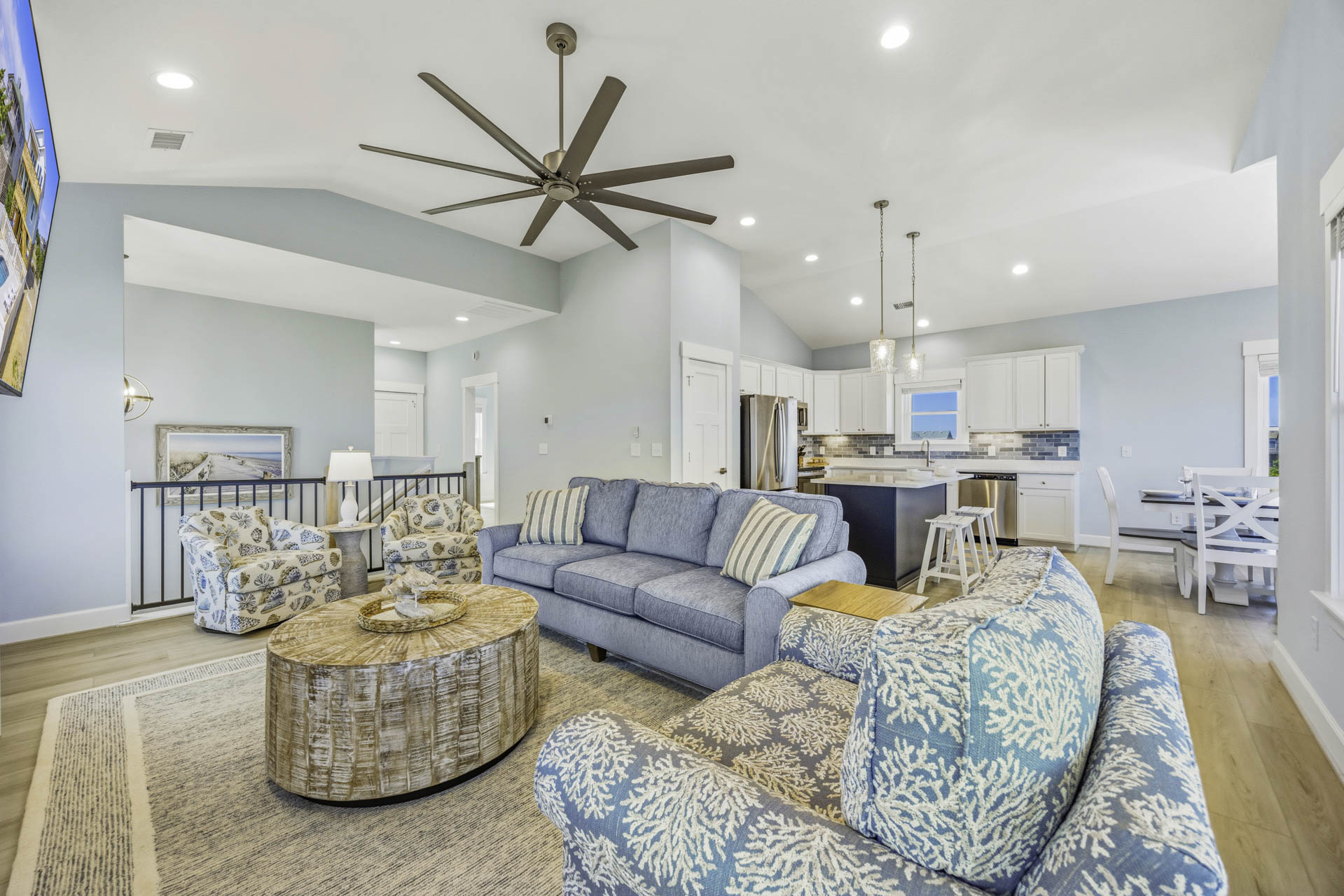 Surf Or Sound Realty 1247 Ohana By The Ocean Great Room 3