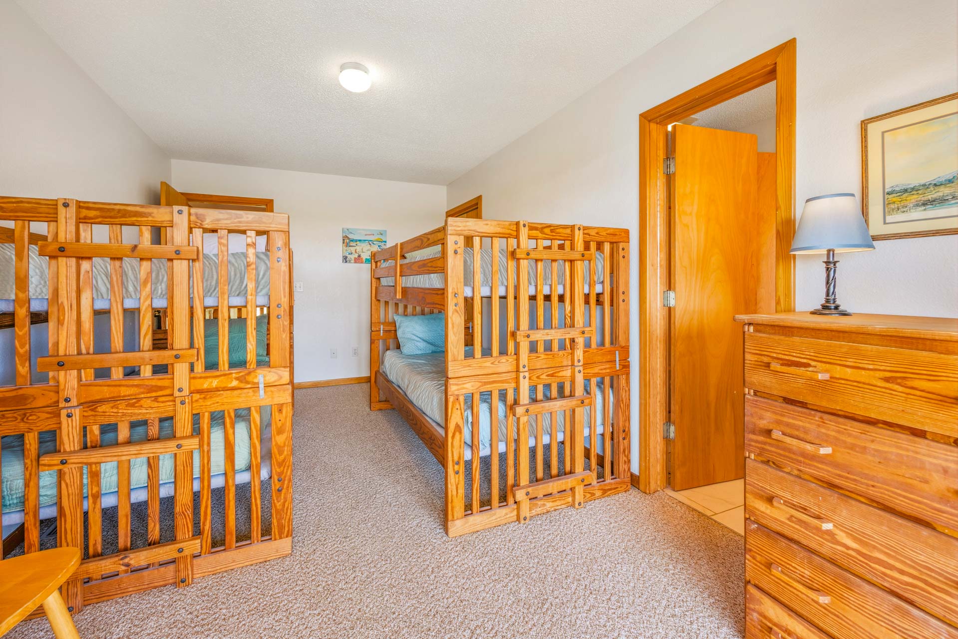 Surf Or Sound Realty 1041 Big Wednesday Bedroom 5
