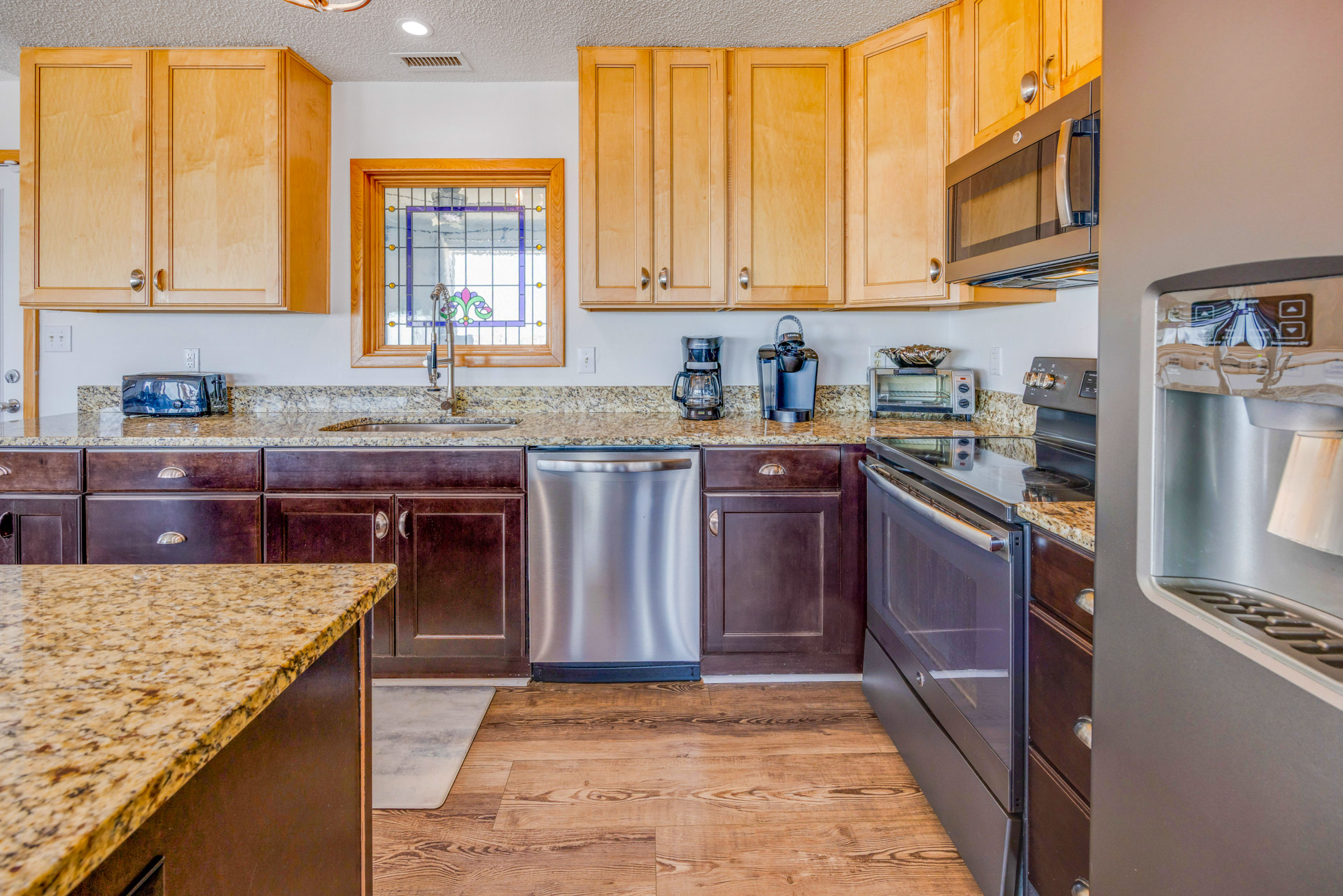 Surf Or Sound Realty 637 Dream Come True II Kitchen 4