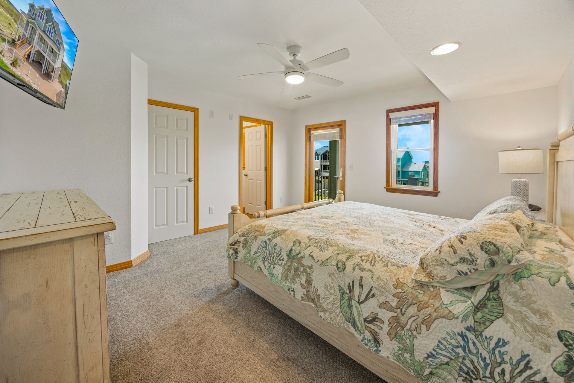 Surf Or Sound Realty 1150 God's Promise Bedroom 3 1