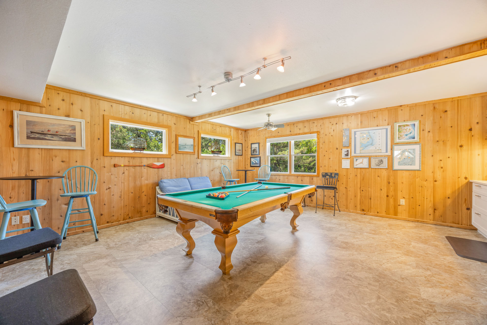 Surf Or Sound Realty 1144 The Sandy House Game Room 2