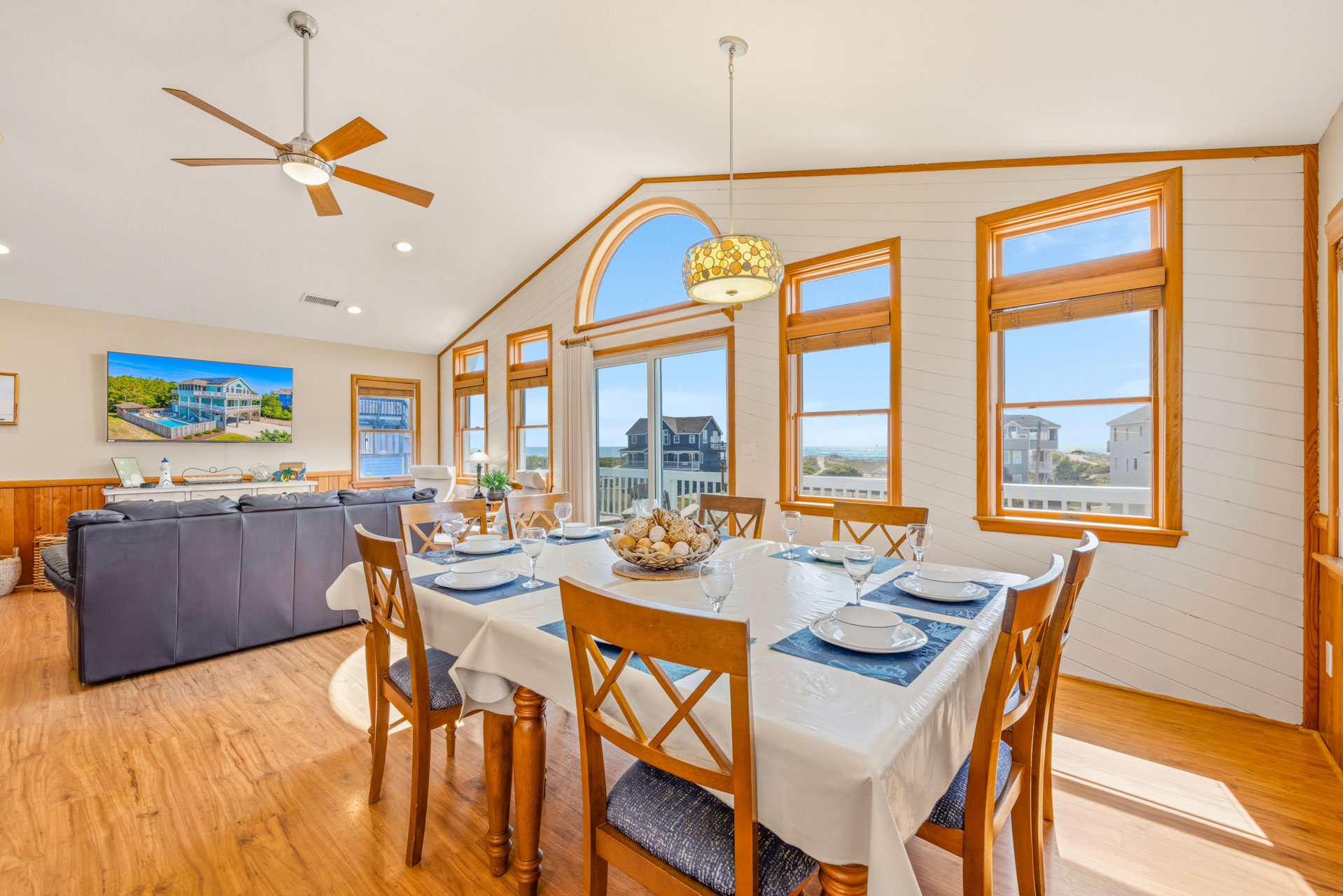 Surf Or Sound Realty 96 Ocean Vista Dining Area 1
