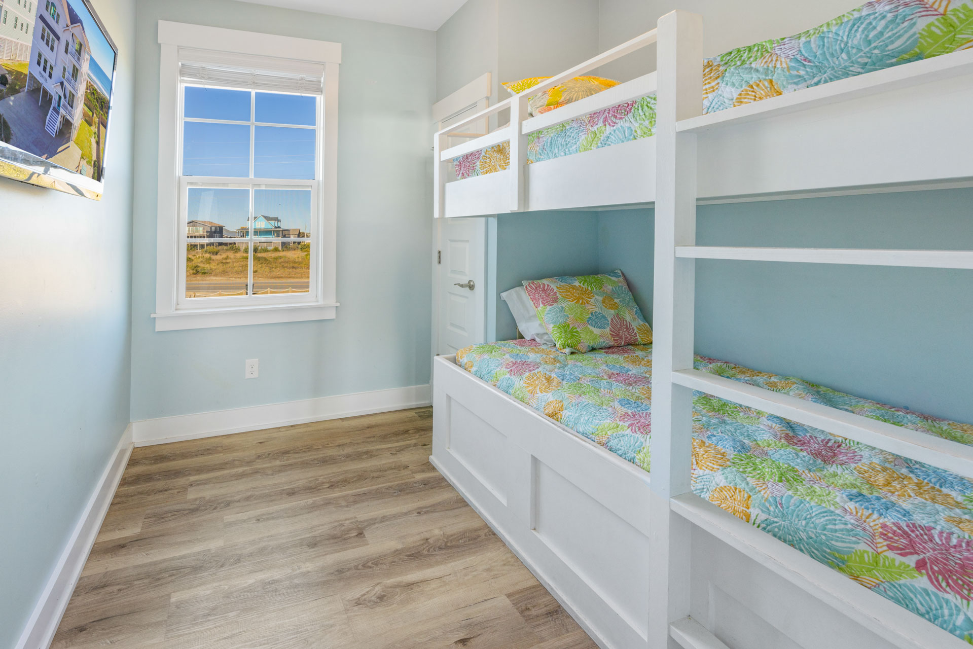 Surf Or Sound Realty 1217 Aqua Sol Bedroom 8 1