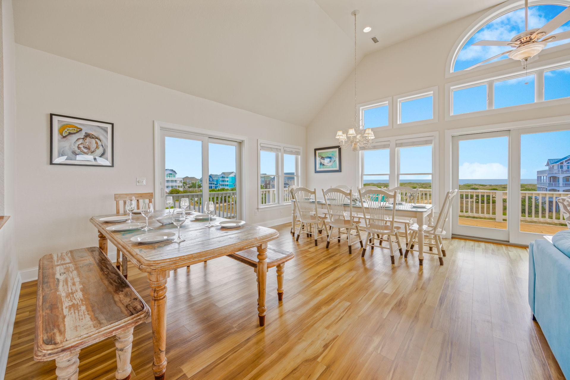 Surf Or Sound Realty 840 Lucky Oyster Dining Area 1