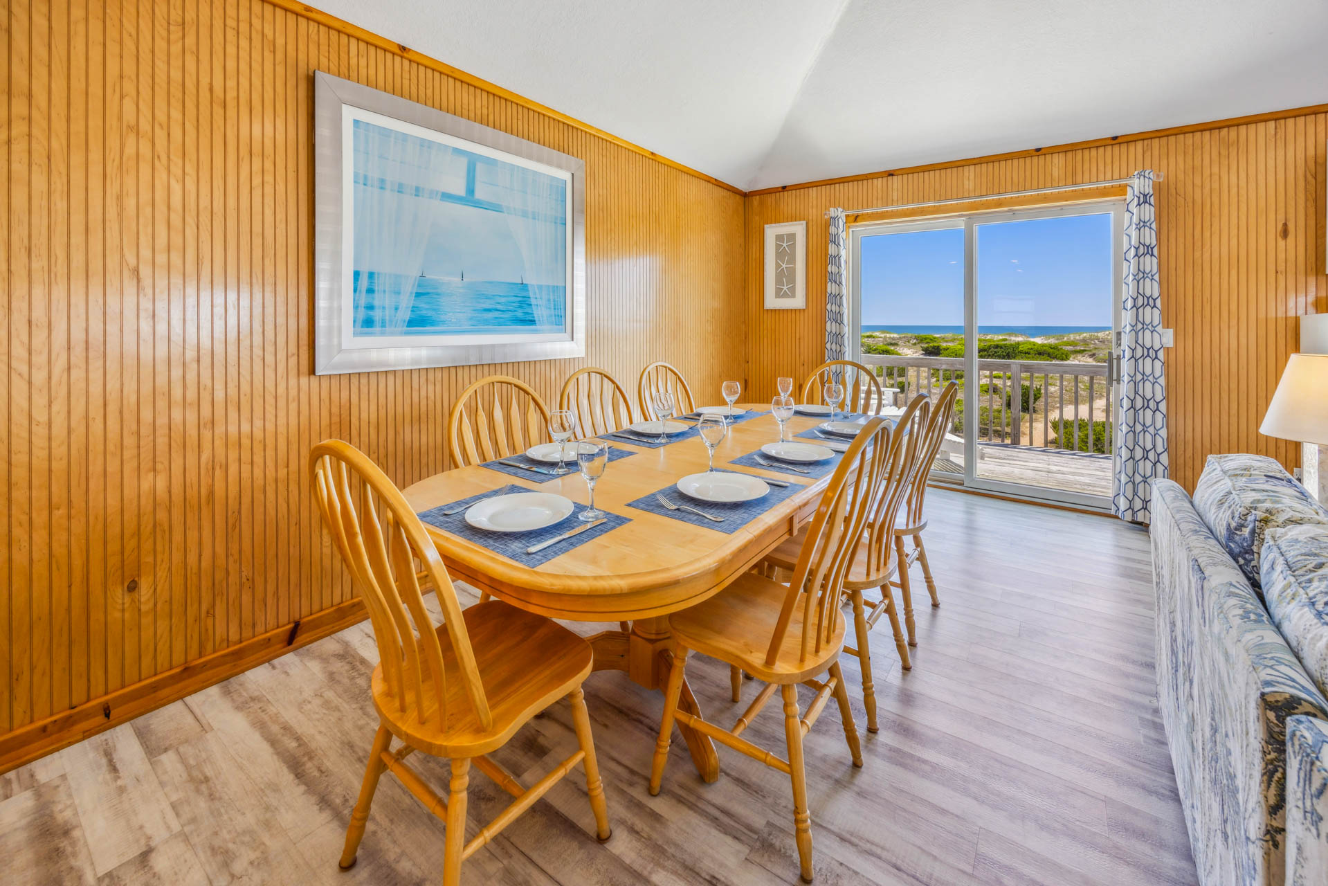 Surf Or Sound Realty 704 A Reel Addiction Dining Area 4