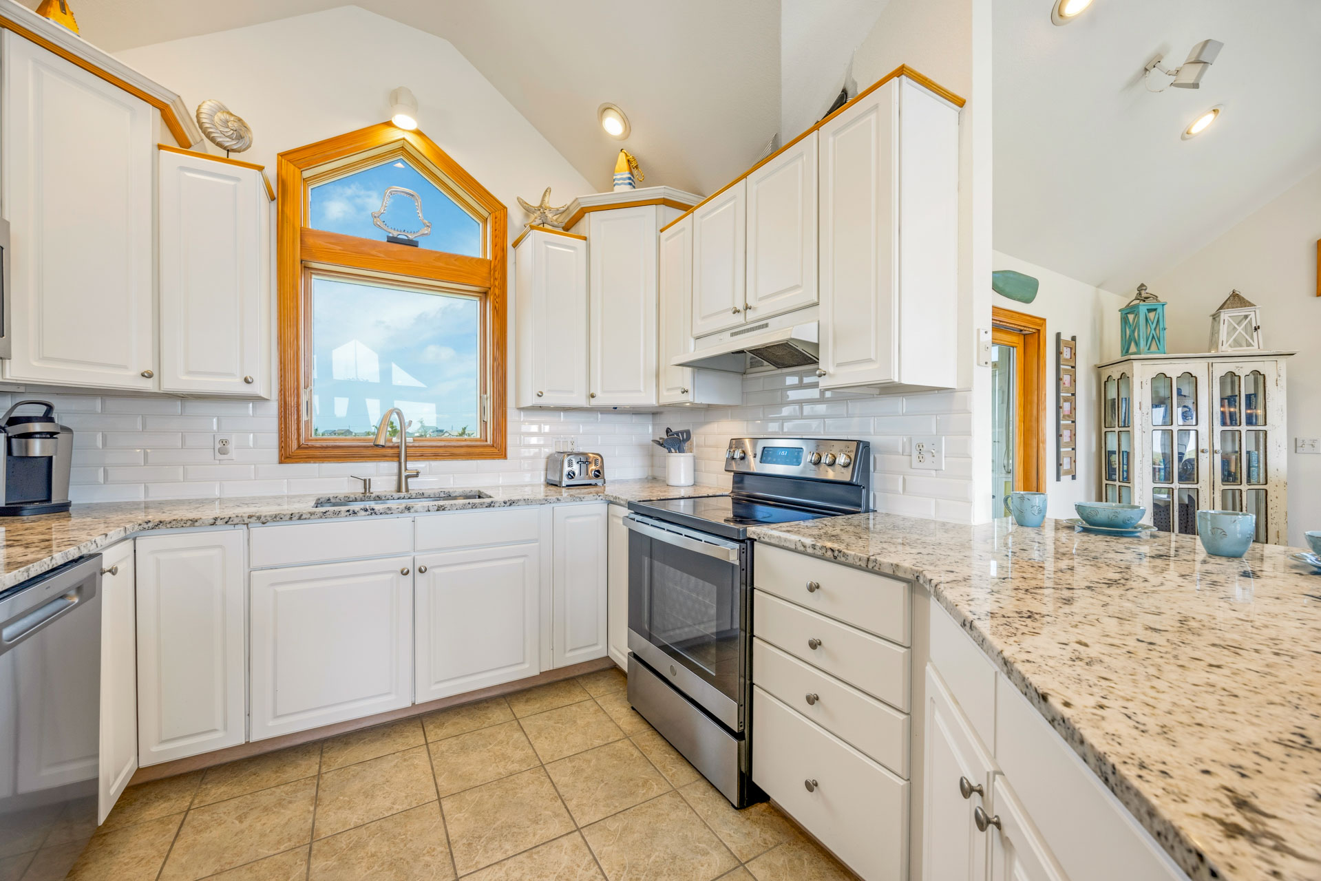 Surf Or Sound Realty 1256 X Marks The Spot Kitchen 3
